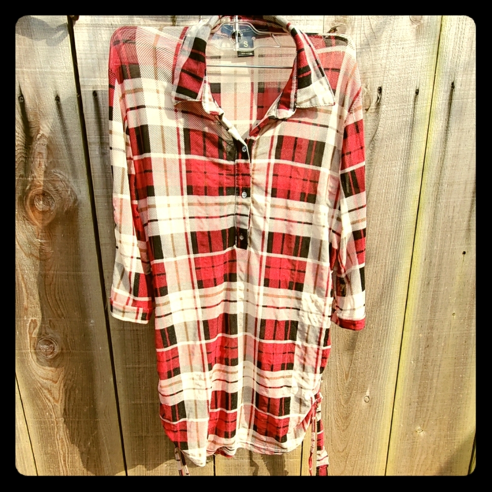 Ruched button 3/4 sleeve button up S